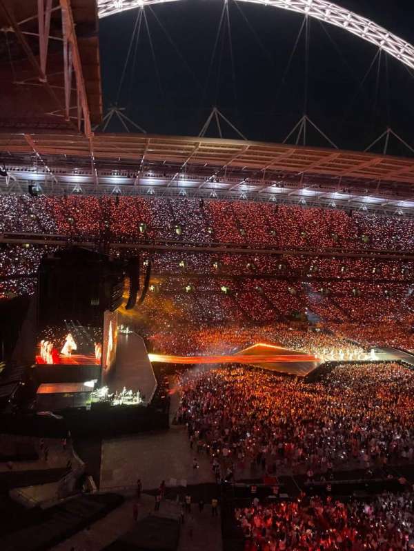 Wembley Stadium, bloc: 531, rangée: 2, place: 144