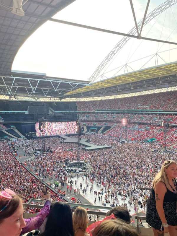 Wembley Stadium, bloc: 519, rangée: 4, place: 168