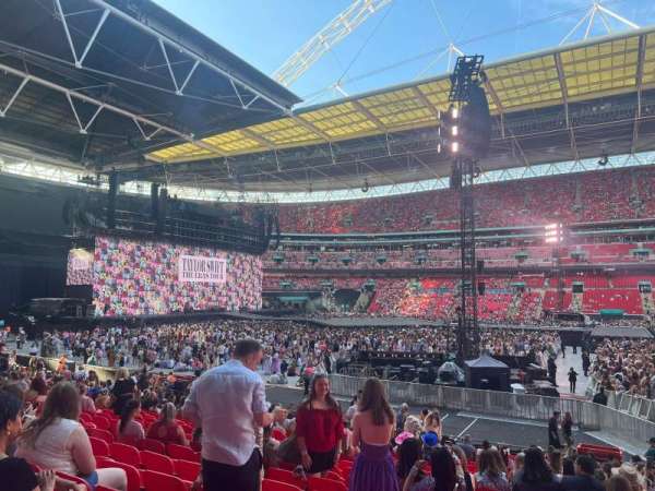 Wembley Stadium, bloc: 122, rangée: 23, place: 317