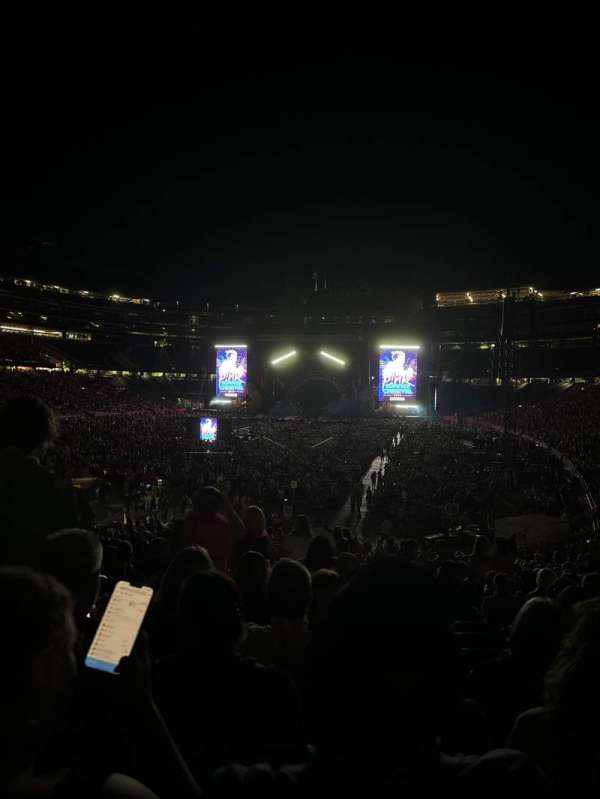 Gillette Stadium, bloc: 140, rangée: 28, place: 24