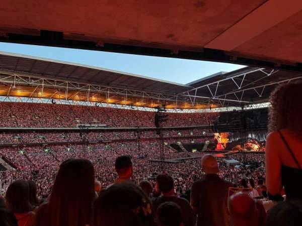 Wembley Stadium, bloc: 105, rangée: 42, place: 85
