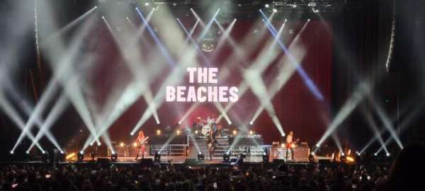RBC Amphitheatre, bloc: 303, rangée: F, place: 25