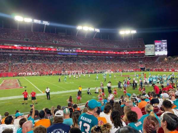 Raymond James Stadium, bloc: 132, rangée: K, place: 2