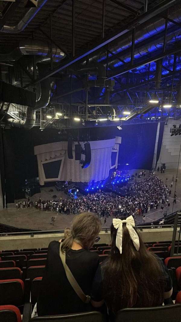 First Direct Bank Arena, bloc: 323, rangée: J, place: 12