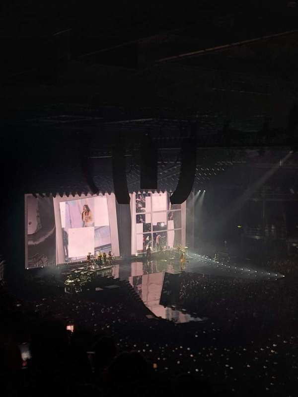 Unipol Arena, bloc: 2 anello ovest, rangée: 10, place: 30