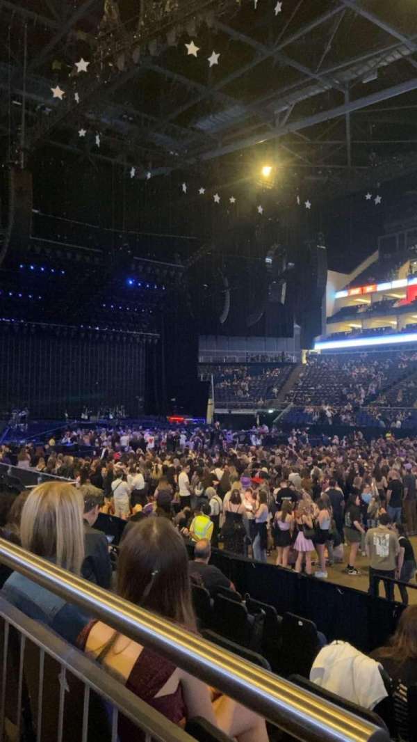The O2, London, bloc: 103, rangée: H, place: 91-92