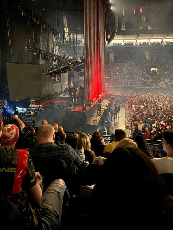 Intuit Dome, bloc: Club 10, rangée: 6, place: 9