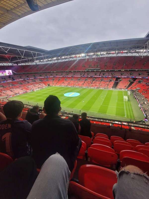 Wembley Stadium, bloc: 549, rangée: 5, place: 297