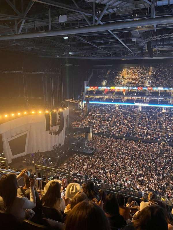 The O2, London, bloc: 403, rangée: H, place: 517