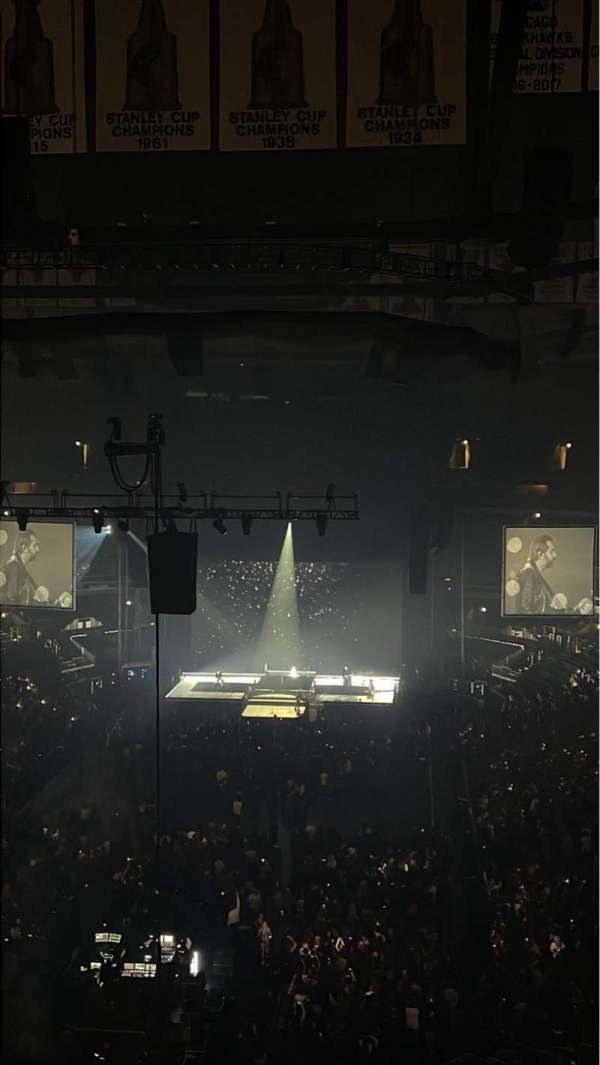 United Center, bloc: 308, rangée: 6, place: 7