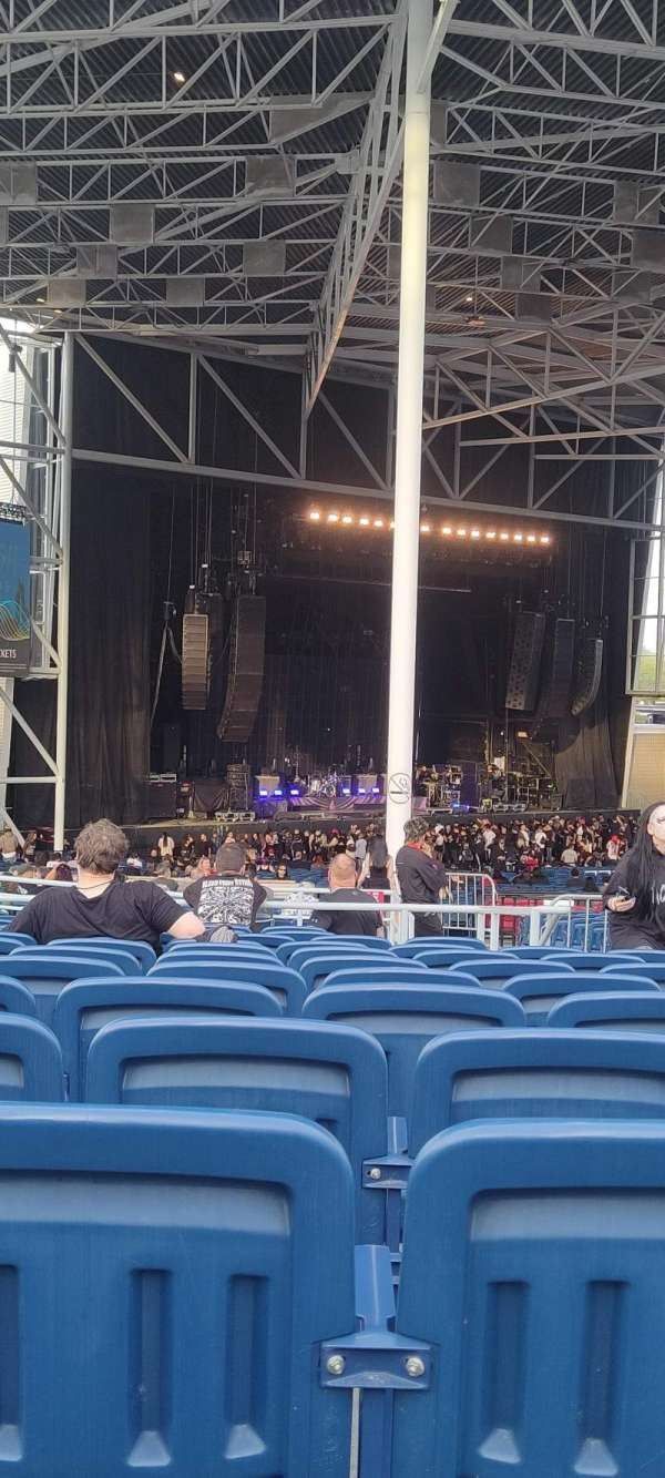 RBC Amphitheatre, bloc: 409, rangée: M, place: 5