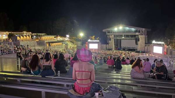 firstbank amphitheater, bloc: 301, rangée: DD, place: 11