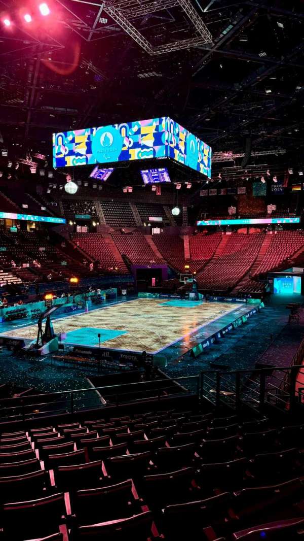 Accor Arena, bloc: Gradin L, rangée: 11, place: 32