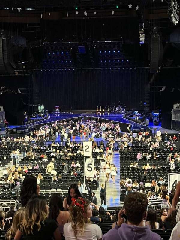 Chase Center, bloc: 109, rangée: 21, place: 7