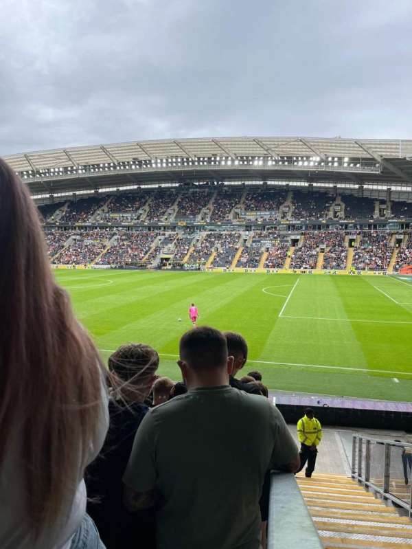 MKM Stadium, bloc: e3, rangée: s, place: 96