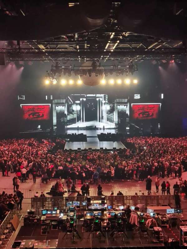 ING Arena, bloc: Balcony D, rangée: 7, place: 11