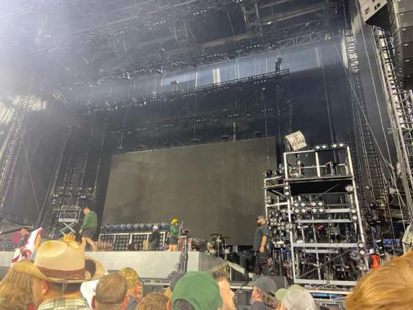 Nissan Stadium, bloc: GA, rangée: 4