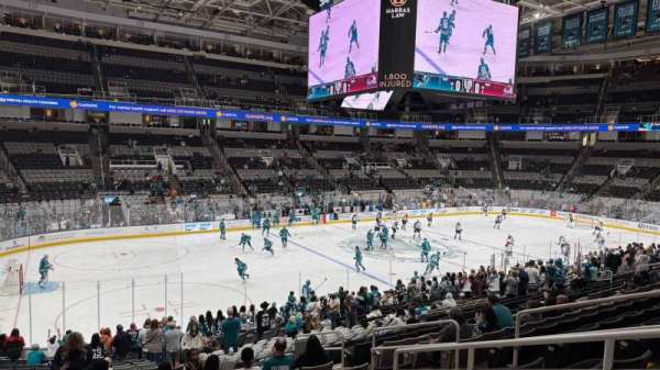SAP Center, bloc: 117, rangée: 21, place: 8