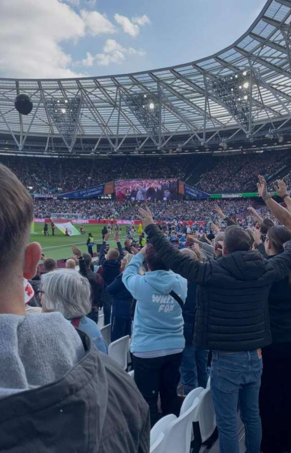 London Stadium, bloc: 104, rangée: 9, place: 420
