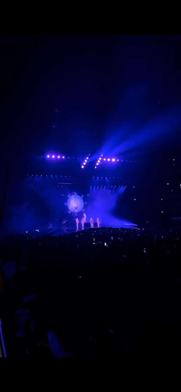 Qudos Bank Arena, bloc: 1, rangée: FF, place: 21
