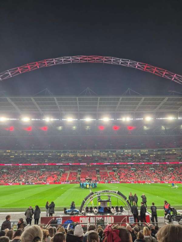 Wembley Stadium, bloc: 123, rangée: 14, place: 2