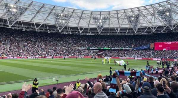 London Stadium, bloc: 105, rangée: 13