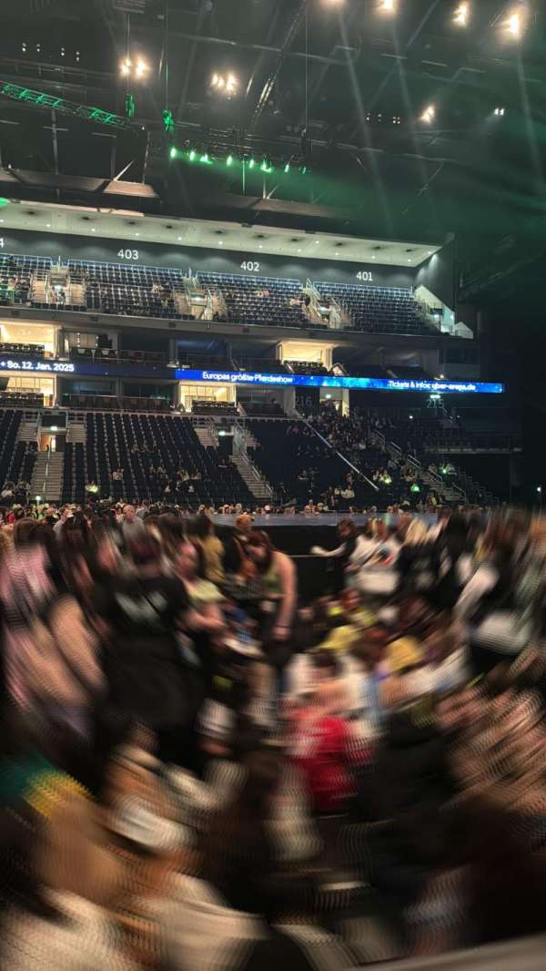 Uber Arena, bloc: 207, rangée: 1, place: 2