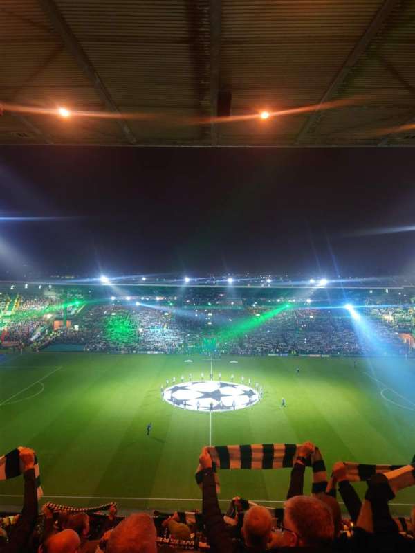 celtic park, bloc: 406, rangée: L, place: 1