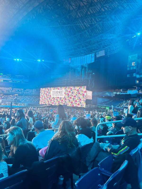 Rogers Centre, bloc: 112, rangée: 21, place: 6