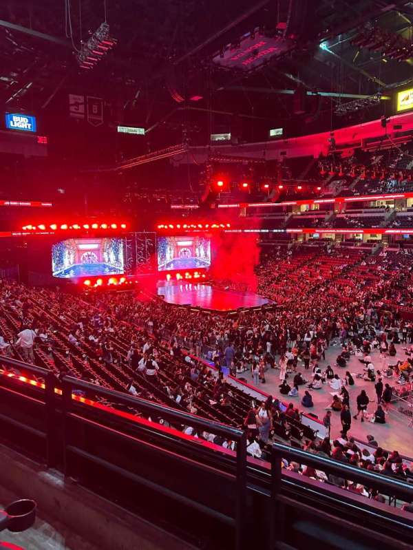 Honda Center, bloc: 304, rangée: B, place: 4
