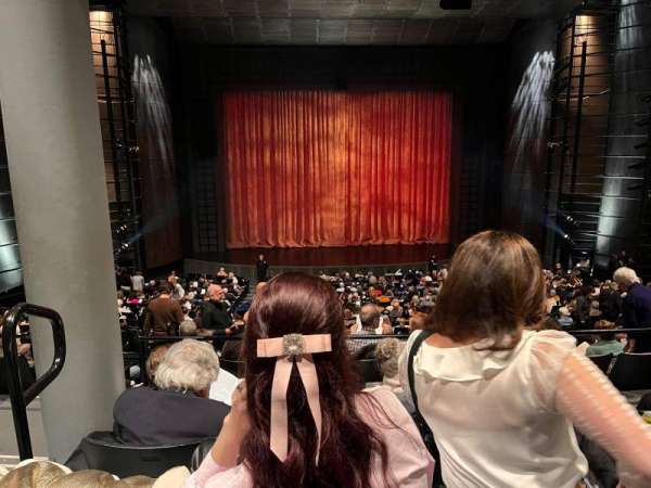 Harris Theater, bloc: Orchestra, rangée: BB, place: 101