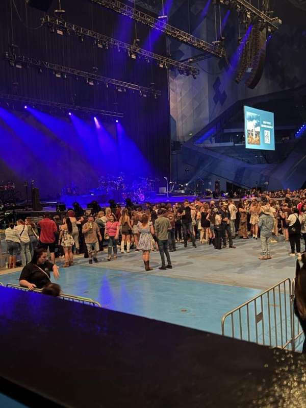 RAC Arena, bloc: 215, rangée: A, place: 12