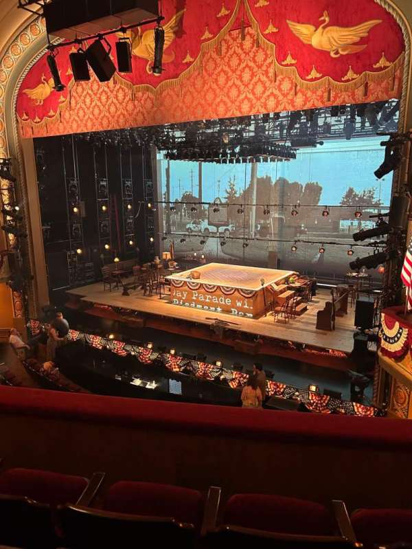 Bernard B. Jacobs Theatre, bloc: Mezzanine R, rangée: C, place: 14