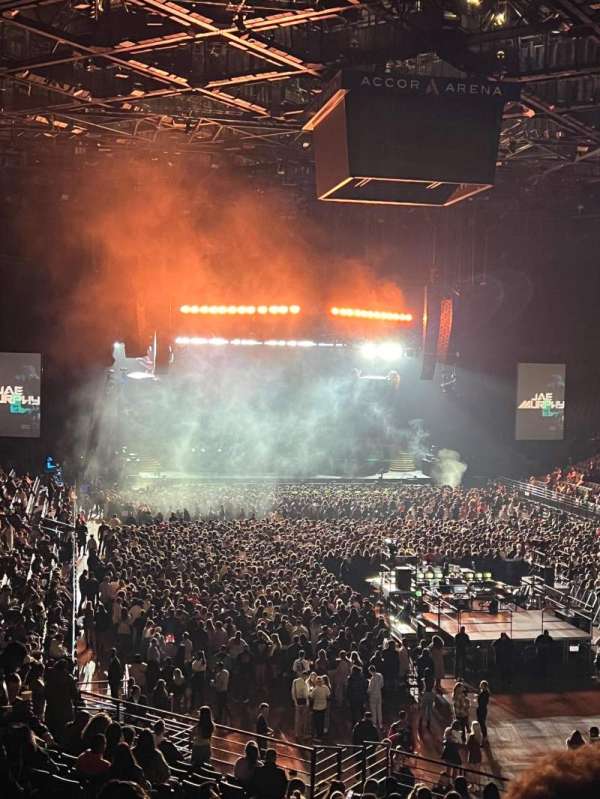 Accor Arena, bloc: Gradin T, rangée: 4, place: 22