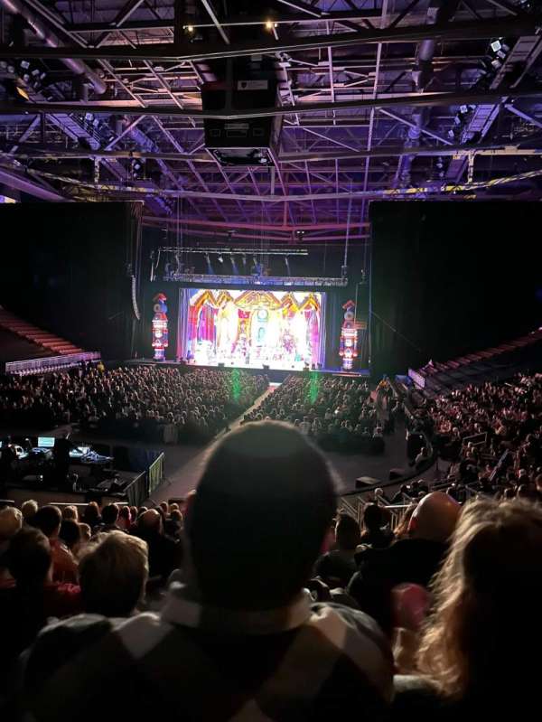 SNHU Arena, bloc: 126, rangée: Q, place: 6