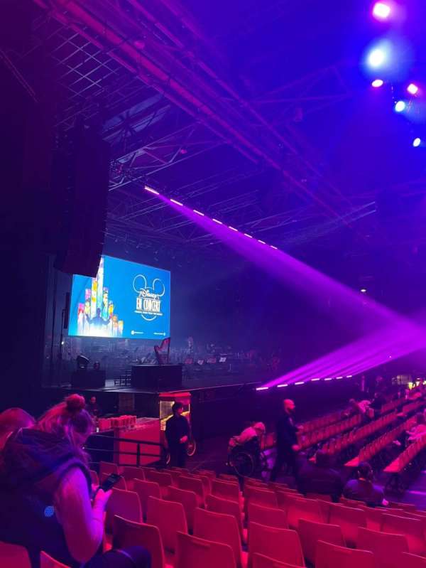 Zénith Paris, bloc: J, rangée: 10, place: 11