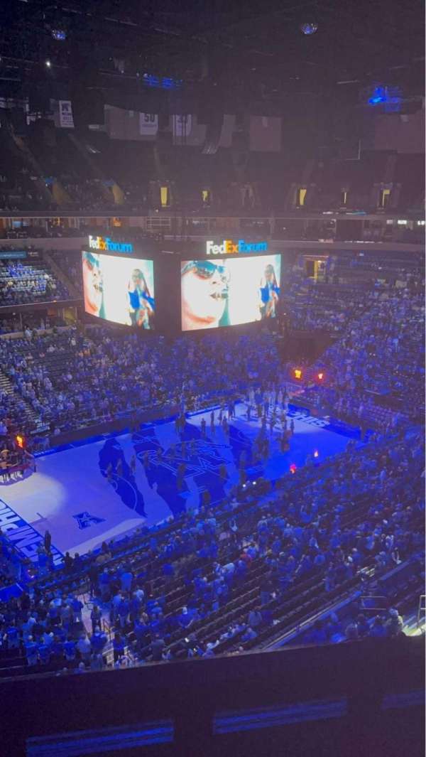 FedEx Forum, bloc: 221, rangée: B, place: 3