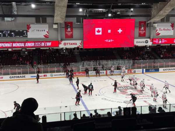TD Place Arena, bloc: 21, rangée: AA, place: 6
