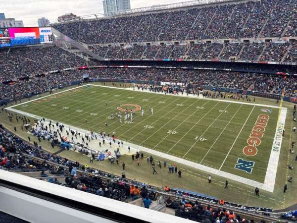 Soldier Field, bloc: Suite C9, rangée: 1, place: 3