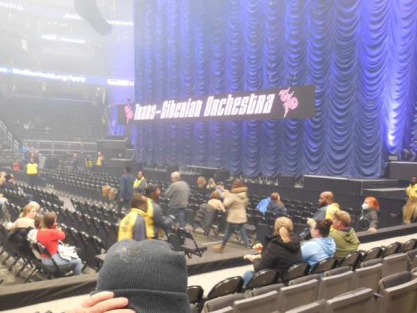 Capital One Arena, bloc: 112, rangée: D, place: 3