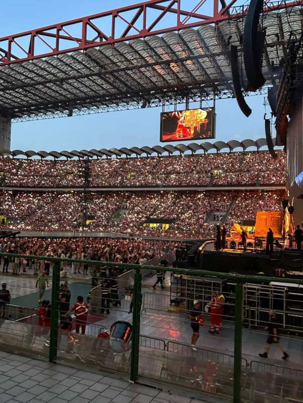 San Siro, bloc: M, rangée: 1, place: 2