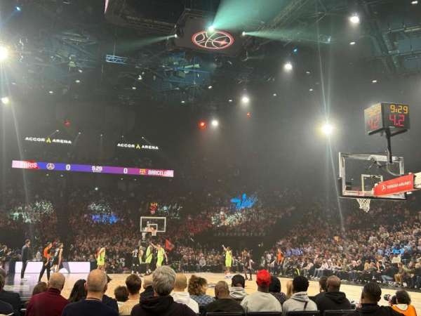 Accor Arena, bloc: Gradin U, rangée: 42, place: 21