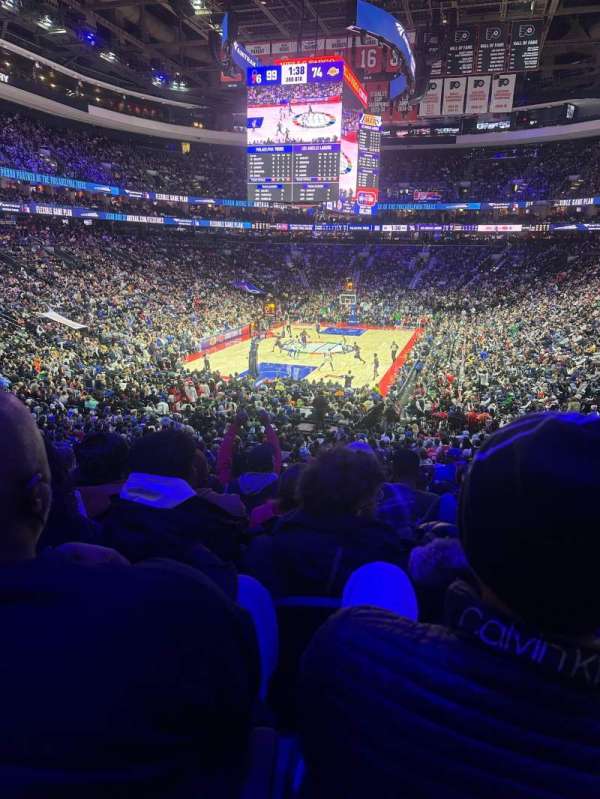 Xfinity Mobile Arena, bloc: 108, rangée: 25, place: 16
