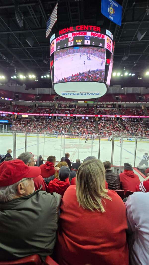 Kohl Center, bloc: 108, rangée: F, place: 6
