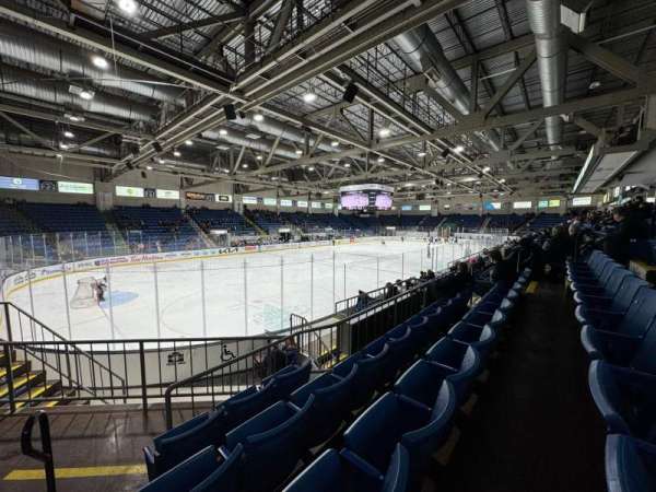 Eastlink Centre, bloc: 4, rangée: D, place: 12