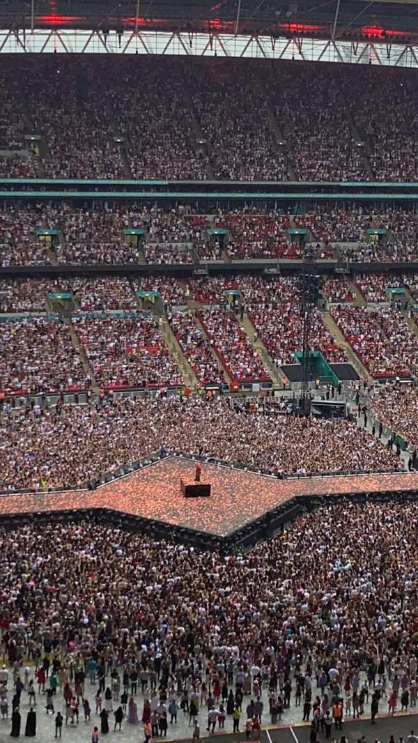 Wembley Stadium, bloc: 530, rangée: 27, place: 101