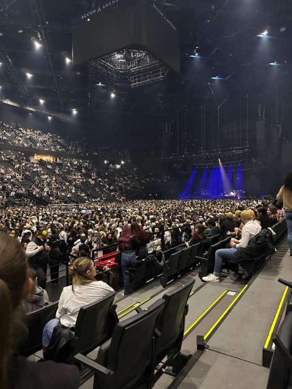 Accor Arena, bloc: Gradin C, rangée: 23, place: 13