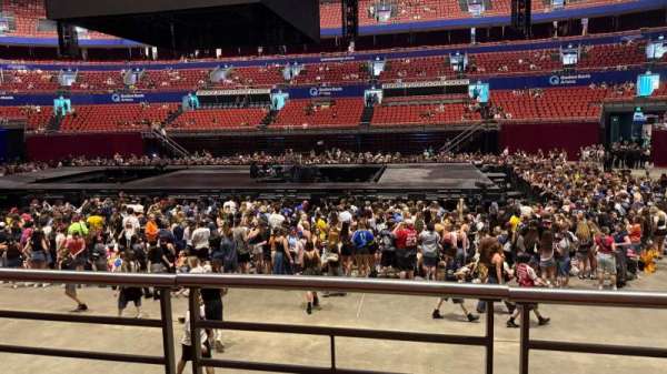 Qudos Bank Arena, bloc: 1, rangée: B, place: 12