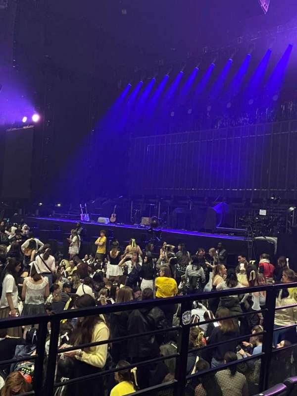 Accor Arena, bloc: Gradin F, rangée: 26, place: 27