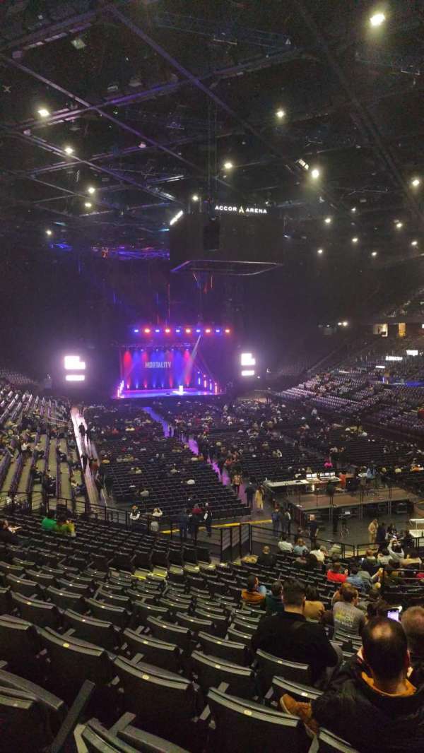 Accor Arena, bloc: Gradin T, rangée: 3, place: 21